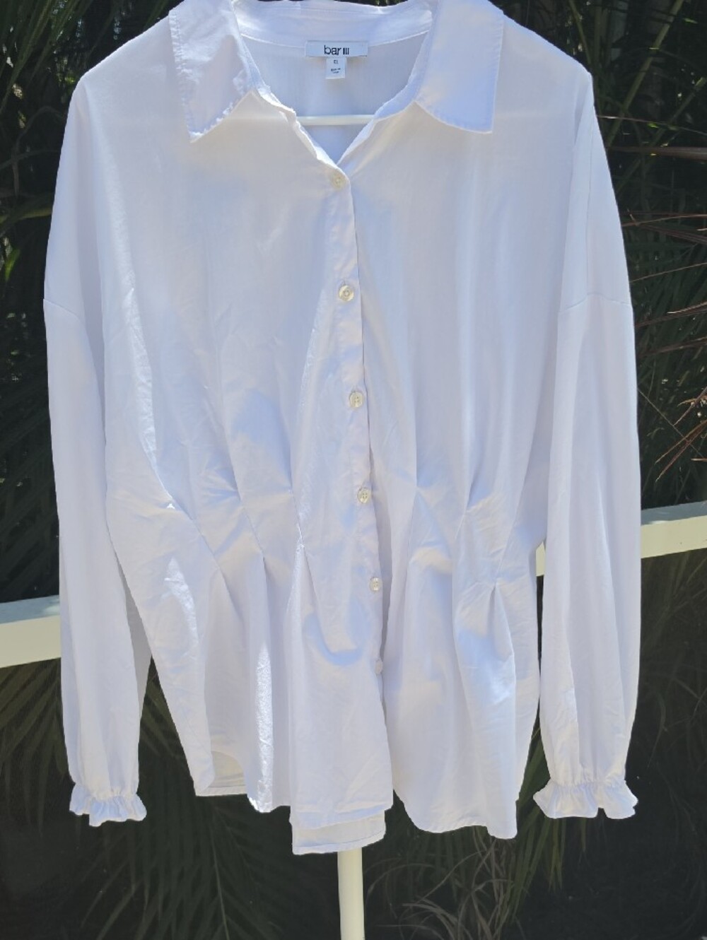 BAR III White Button Front Pleated Collared Shirt